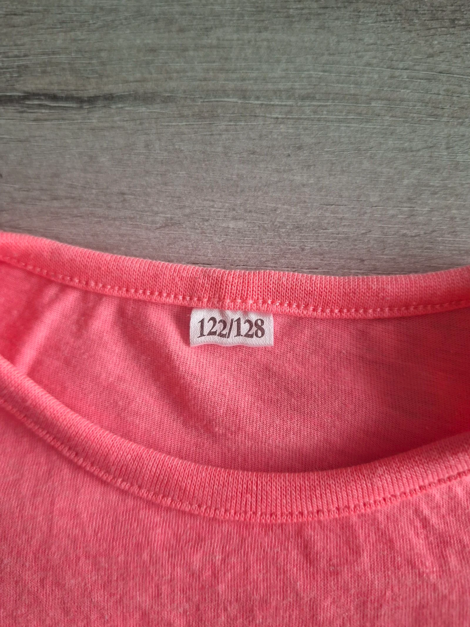🌷F3-25🌷T-shirt fille Zeeman – Rose corail – Taille 122/128 (7/8 ans) – Style estival & confortable🌷 – photo 3